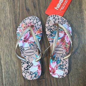 Havianas Flip Flops - Crocus Rose NWT USA 11 / 12